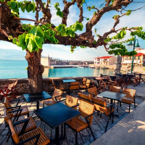 Gezellige terrassen, Nafpaktos
