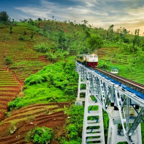 Trein naar Jogjakarta