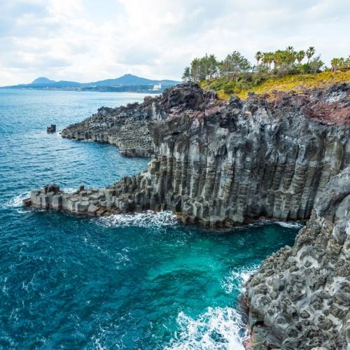 Daepo Jusangjeolli Cliff