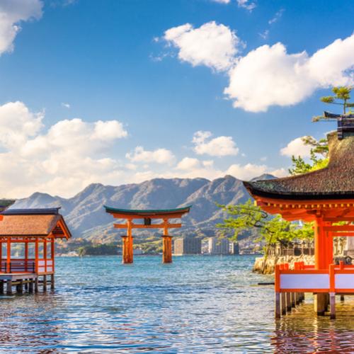 Hiroshima, itsukushima shrine 