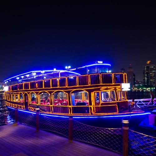 Dubai, Dhow Cruise