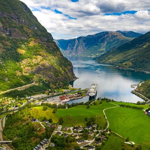 Uitzicht op het dorpje Flåm 