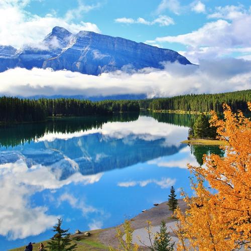 Lake Minnewanka