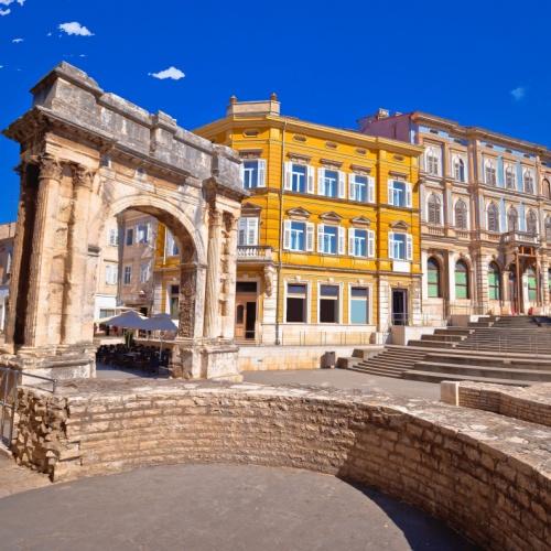 Pula, oude stad