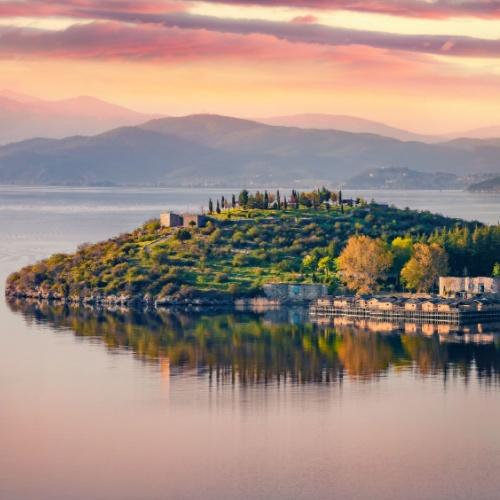 Zonsopkomst bij het Meer van Ohrid