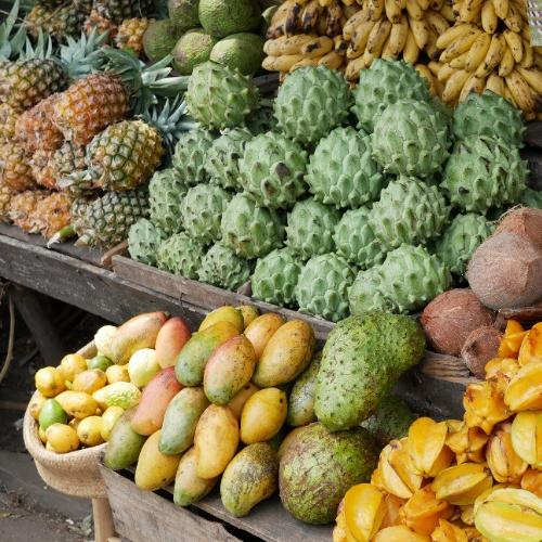 Fruit langs de weg