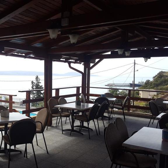 Sky Beach Hotel, terras