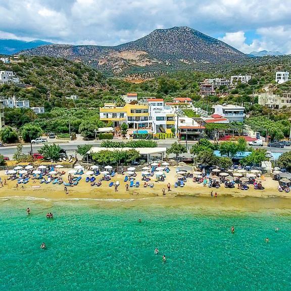 Faedra Beach Hotel, omgeving strand