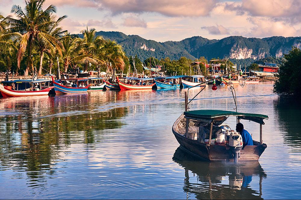 Vissersboten op Langkawi