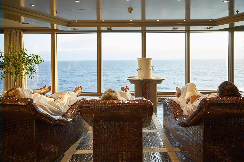 Spa, Nieuw Amsterdam - Holland America Line