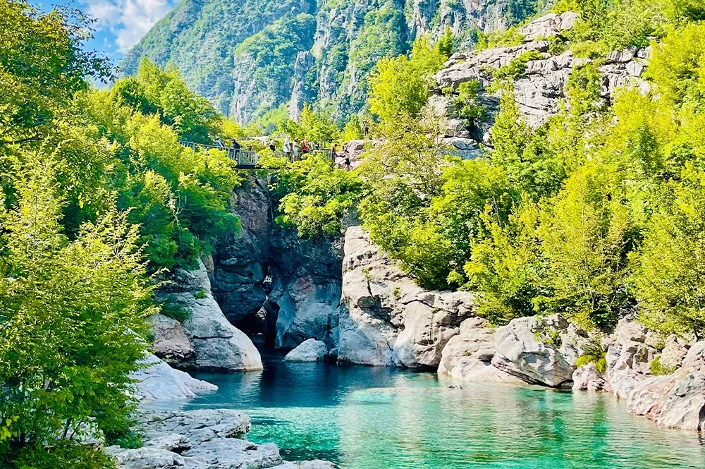 Blue Eye, Albanië