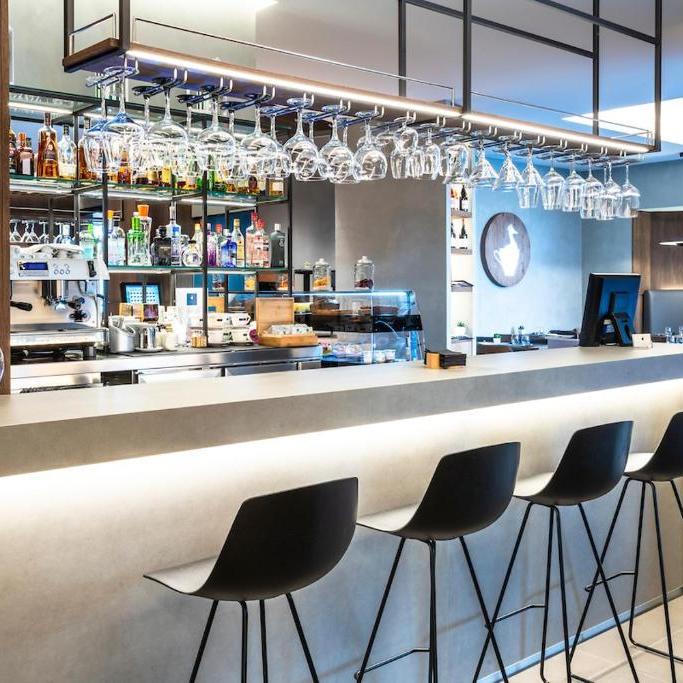 Les Closes bar