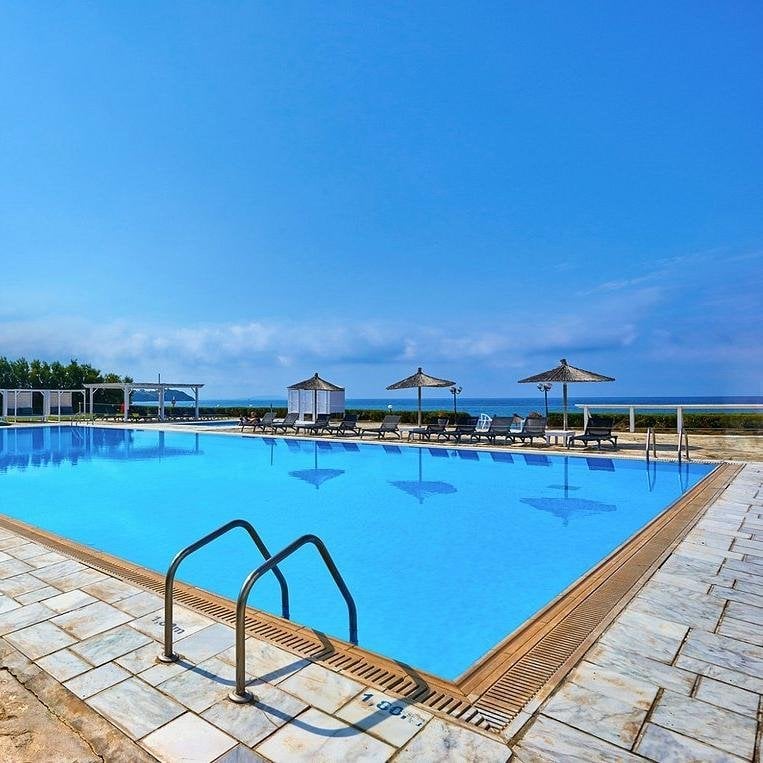 Tinos Beach zwembad