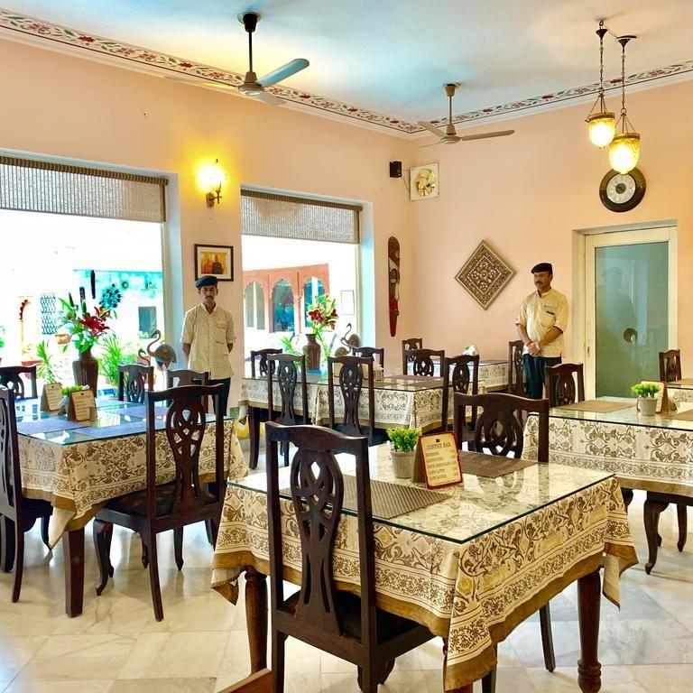 Suryaa Villa Jaipur, restaurant