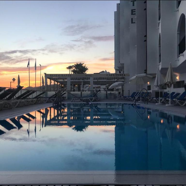 Hotel Perla Marina, zwembad
