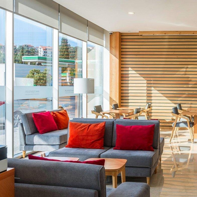 TRYP Leiria lounge