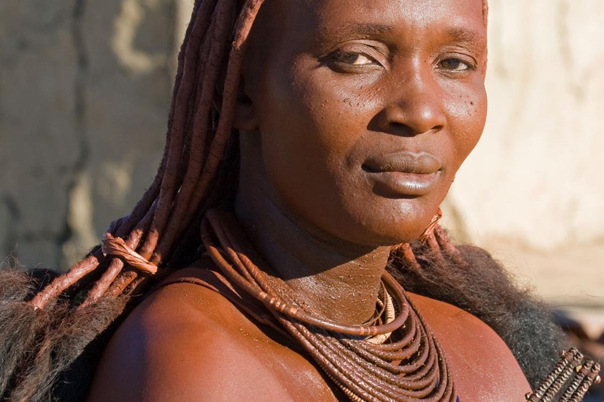 Himba-vrouw in Namibië